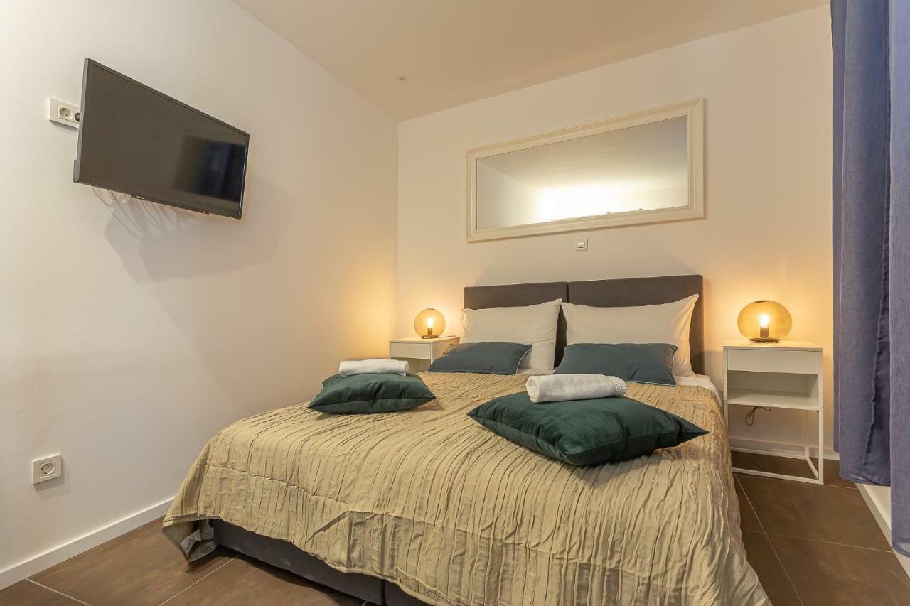 Xboutique Rooms Marinac Шибеник Екстер'єр фото